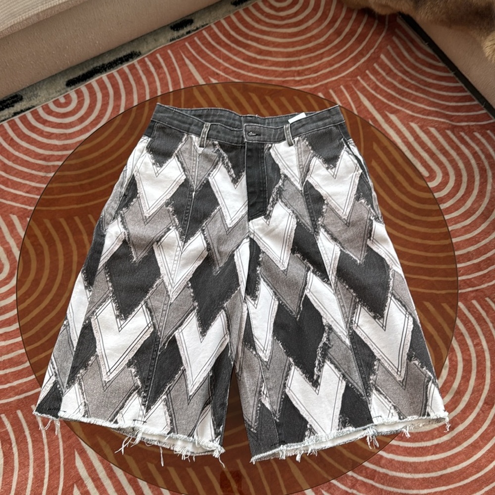 Aelfric Eden Heart Denim Shorts - Picture 7 of 8